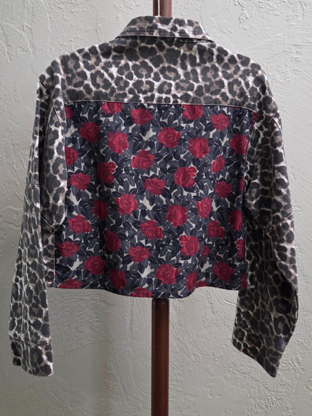J28. Leopard & Floral Print Cropped Jacket